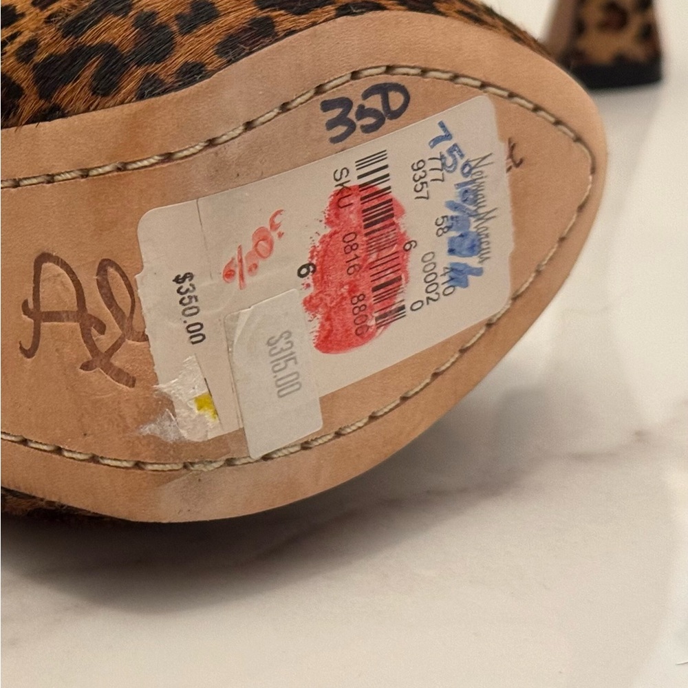 Alice & Olivia Leopard print platform booties - Picture 5 of 6